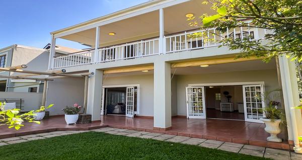 Townhouse For Sale in Worlds View, Hilton